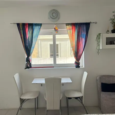 Apartment Bohemian Penthouse Close To Sliema And Valletta